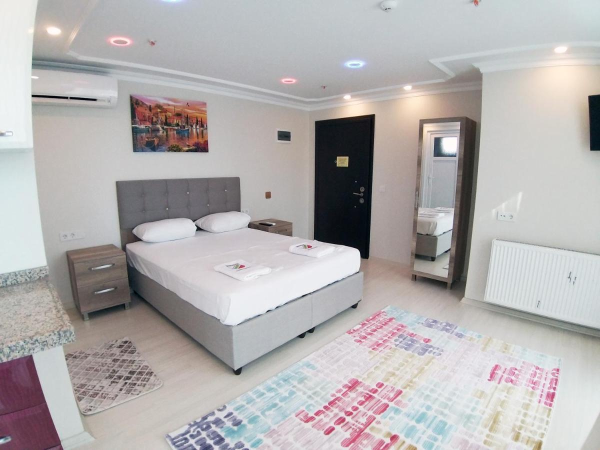 Golden Fish Hotel Batumi Ngoại thất bức ảnh